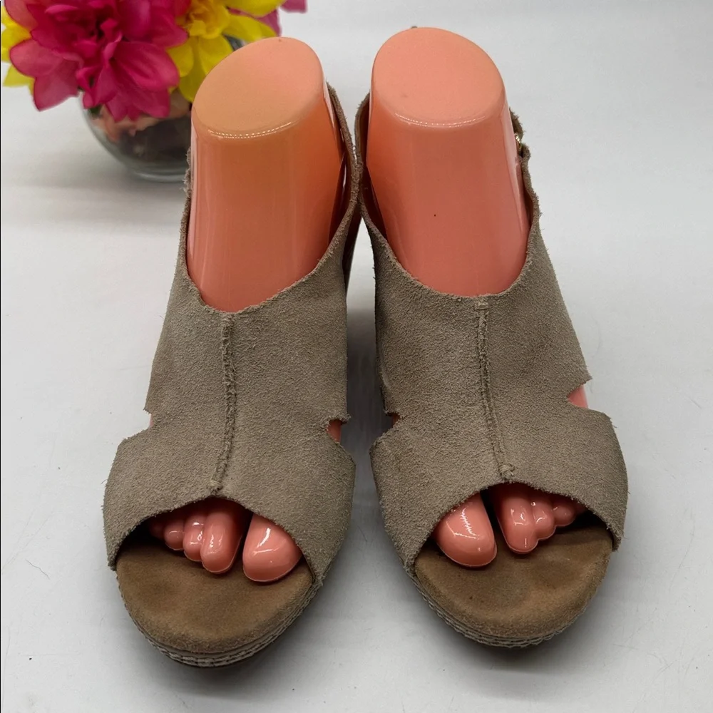 Clarks Collection Tan Suede Cork Wedge Sandals Size 8.5 MCW9323C - Picture 2 of 8
